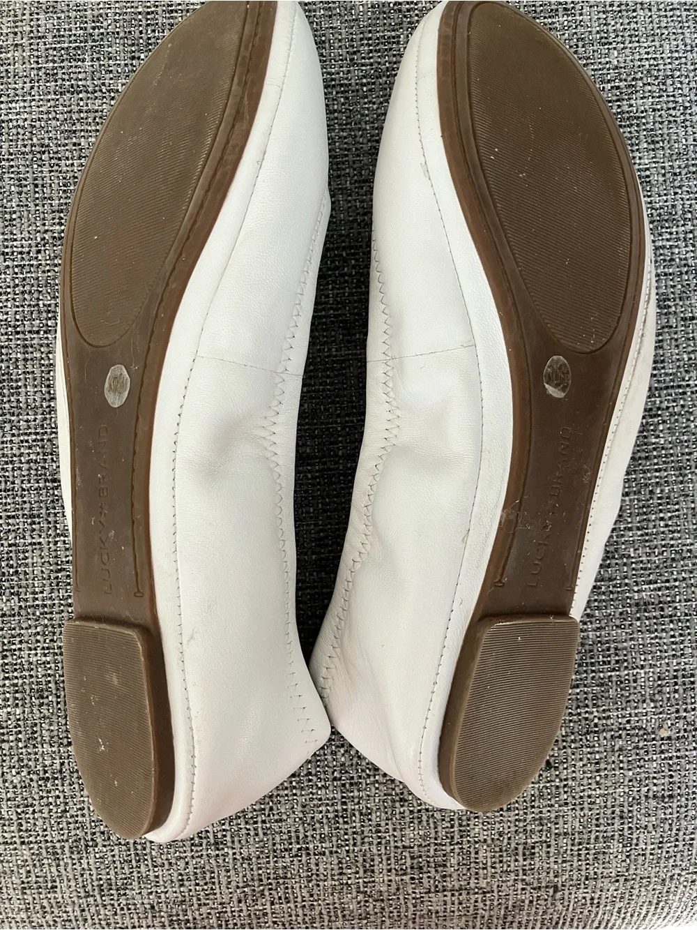 Lucky Brand Women's White Slip-On Ballet Flats